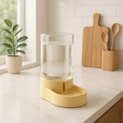 distributeur-de-croquettes-pour-chat-coulant