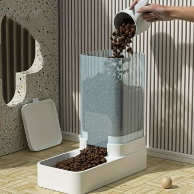 distributeur-de-croquettes-pour-chat-provisionement