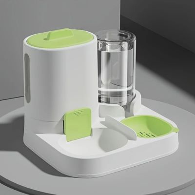 distributeur de croquettes pour chat vert olive