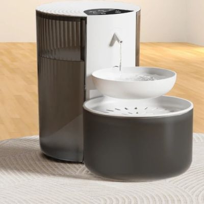 fontaine-a-eau-pour-chat-blanche