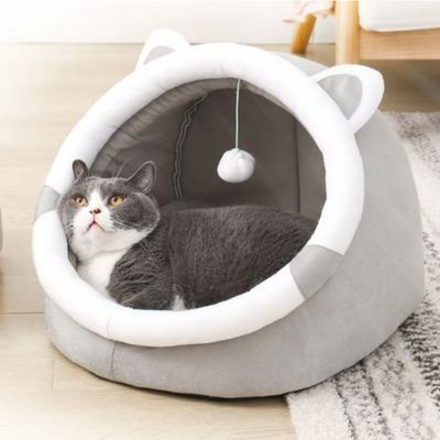 niche pour chat avec jouet